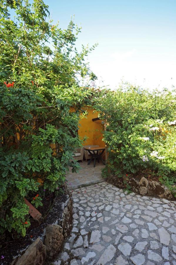 La Fontana Dei Desideri Aparthotel Alghero Bagian luar foto